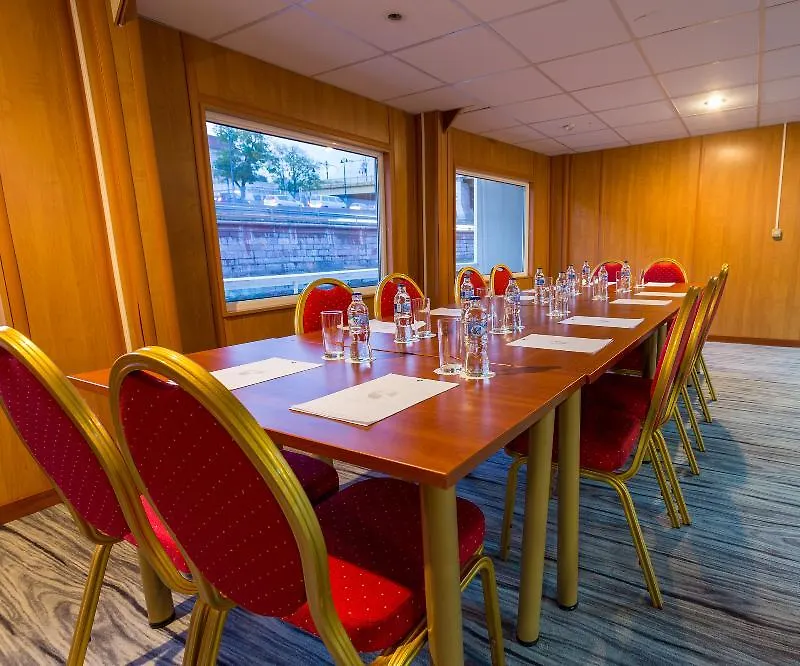 Onriver Hotels - Grand Jules Budapesta